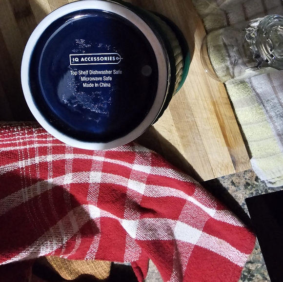 Dog Cat Pet Pawprint Travel Mug - Picture 4 of 5